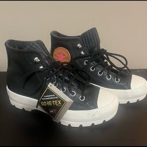 Women's Converse Gore-tex Platform Sneakers Size 6.5